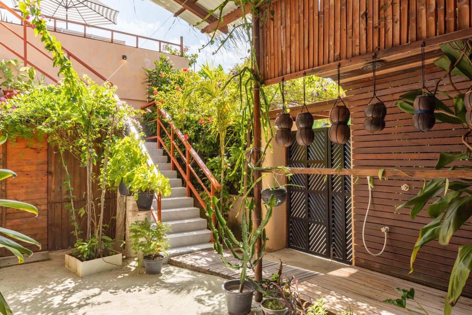 Omadhoo Nemo Inn מראה חיצוני תמונה