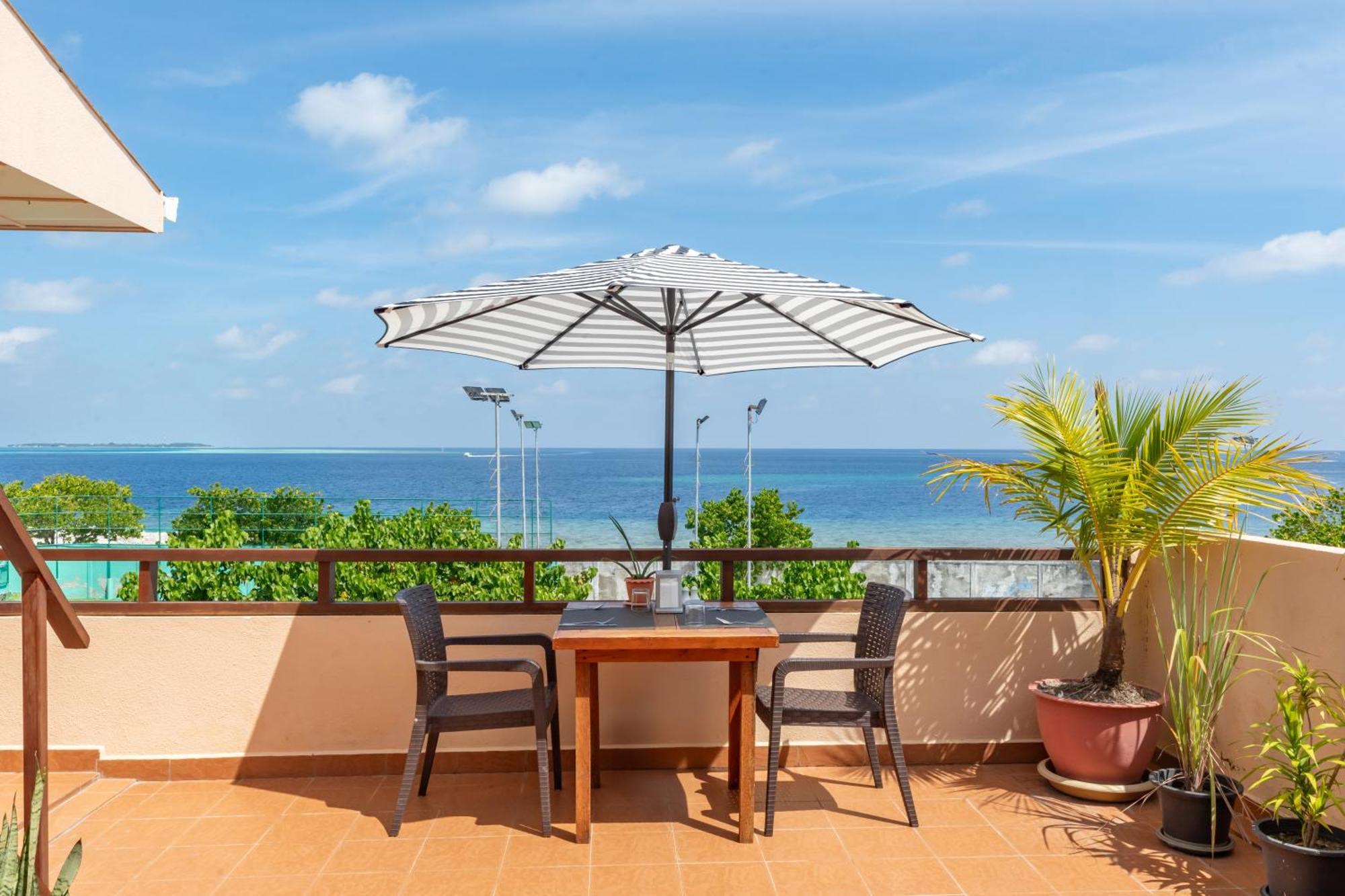 Omadhoo Nemo Inn מראה חיצוני תמונה